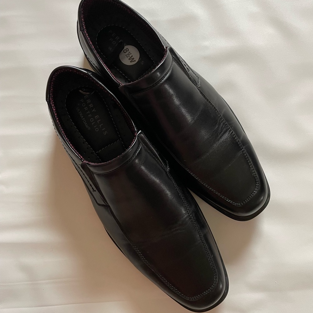 Perry Ellis men’s shoes size 8.5 LIKE NEW.